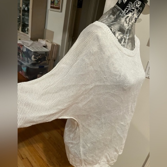 Dolce Cabo size XL Lightweight white crew neck 3/4 sleeve open back sweater - Picture 9 of 12